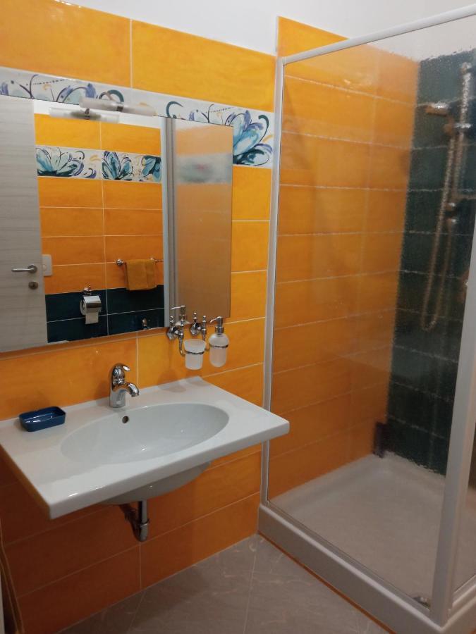 A Casa Di Gi Bed & Breakfast Porto Torres Exterior photo