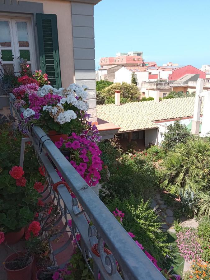 A Casa Di Gi Bed & Breakfast Porto Torres Exterior photo