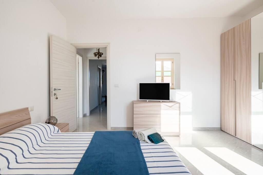 A Casa Di Gi Bed & Breakfast Porto Torres Exterior photo